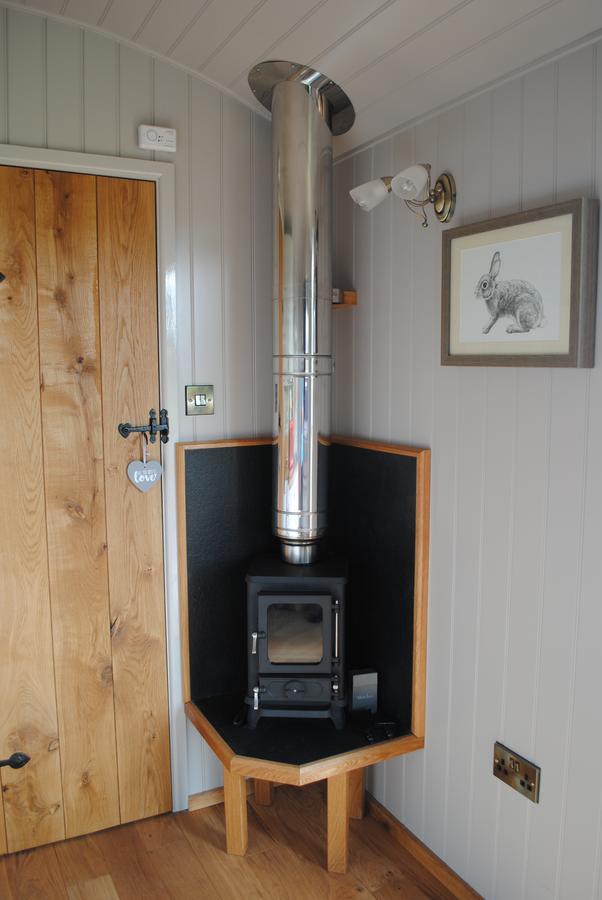 The Little John Petite Cosy Log Cabin - Sleeps 2, Great For Romantic Breaks, Couples, Single Guests, Near Sherwood Forest At Fairview Farm, Nottingham Set In 88 Acres Blidworth Εξωτερικό φωτογραφία